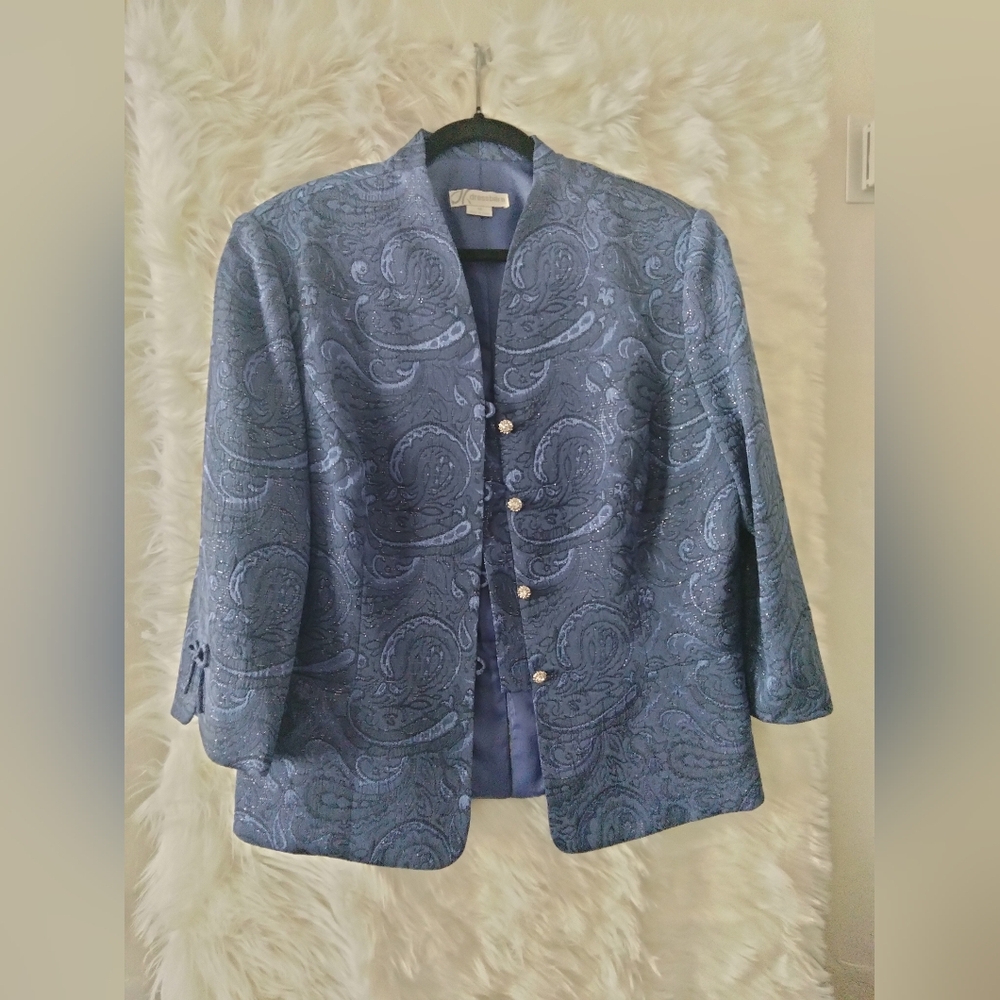 💙 Vintage-Inspired Blue Brocade/Tapestry Blazer – Glam Meets Structure 💙